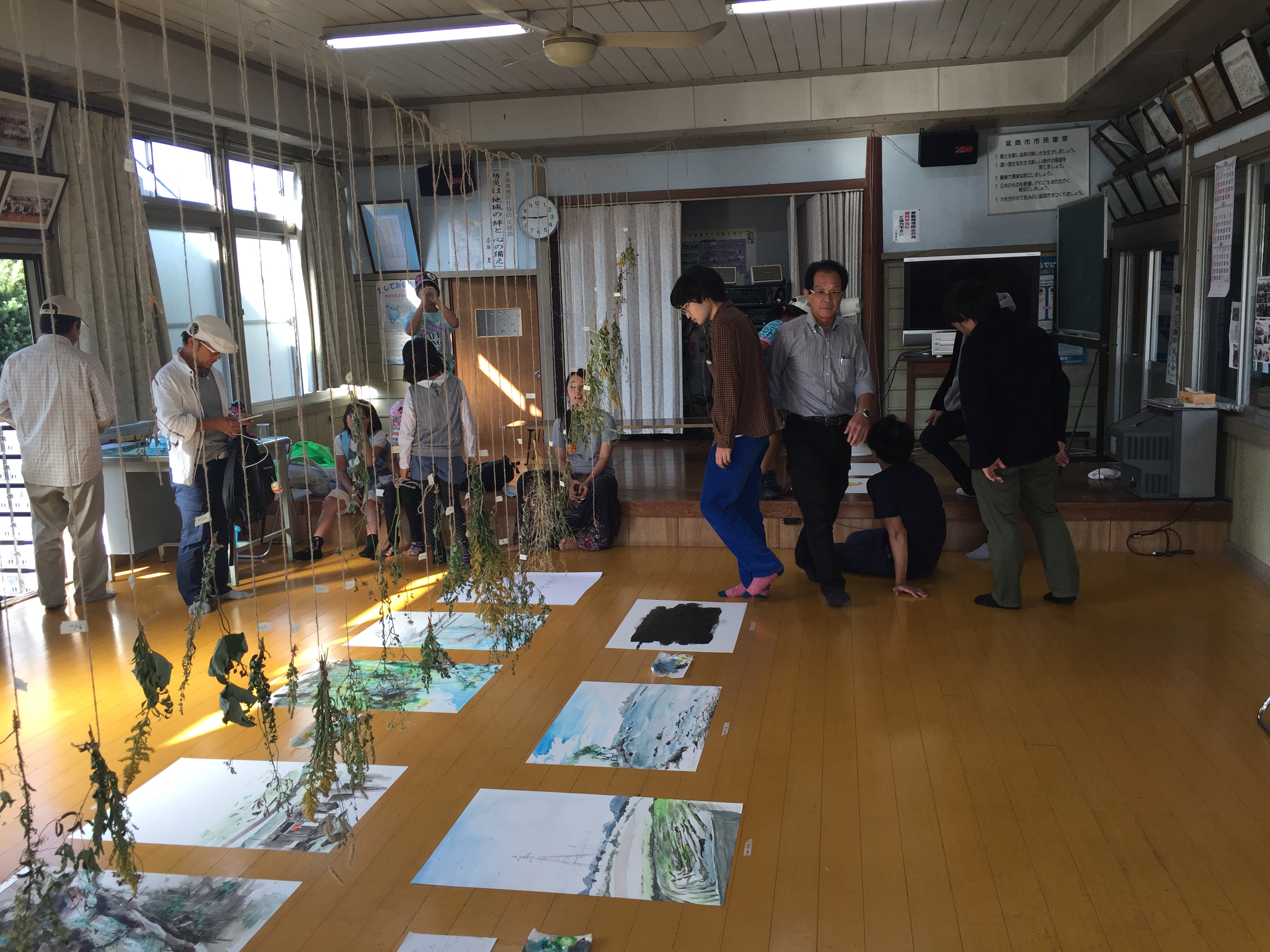 粟野名公民館での展示の様子 粟野名公民館での展示の様子